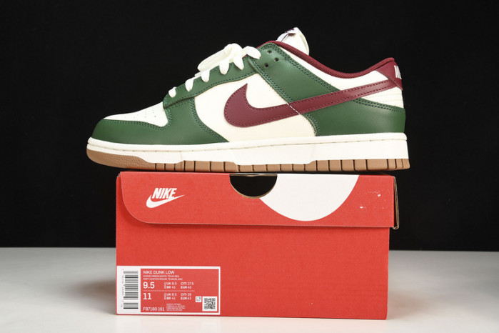 Nike SB Dunk Low "Gorge Green"  FB7160-161