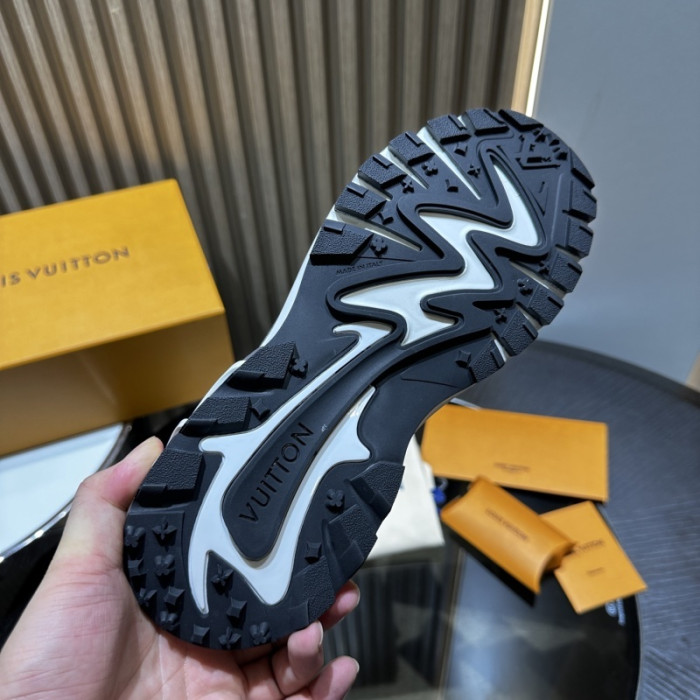 LV SNEAKER Runner Tatic FOR-LV390