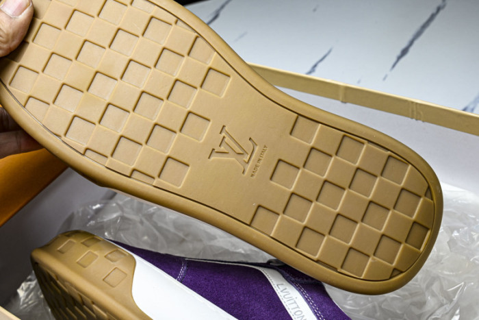 LV SNEAKER  FOR-LV401