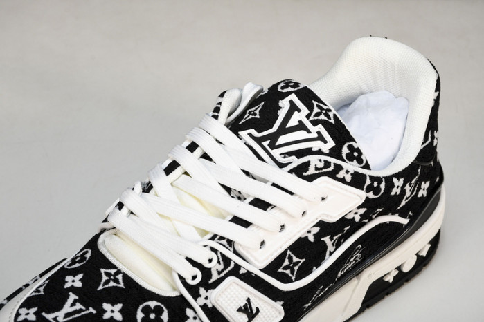 LV SNEAKER LOW 103004