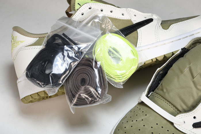 Travis Scott x Air Jordan 1 Low Golf  FZ3124-200