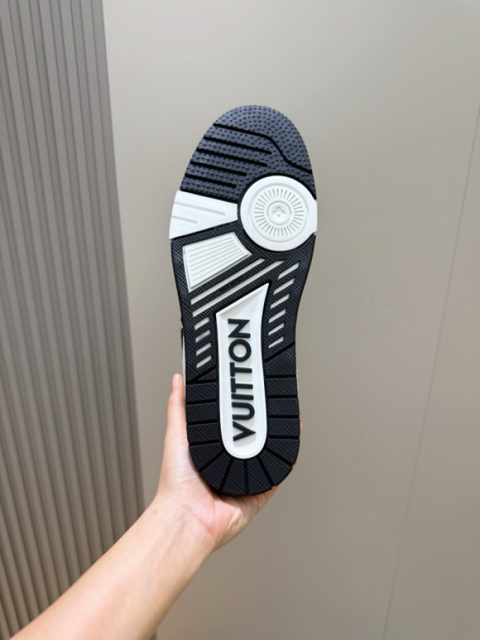 LV SNEAKER TRAINER FOR-LV412