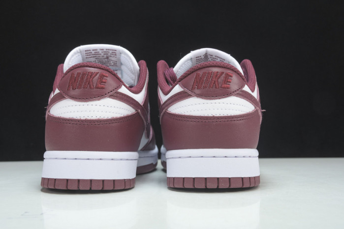 Nike Dunk Low Bordeaux (W) DD1503-108