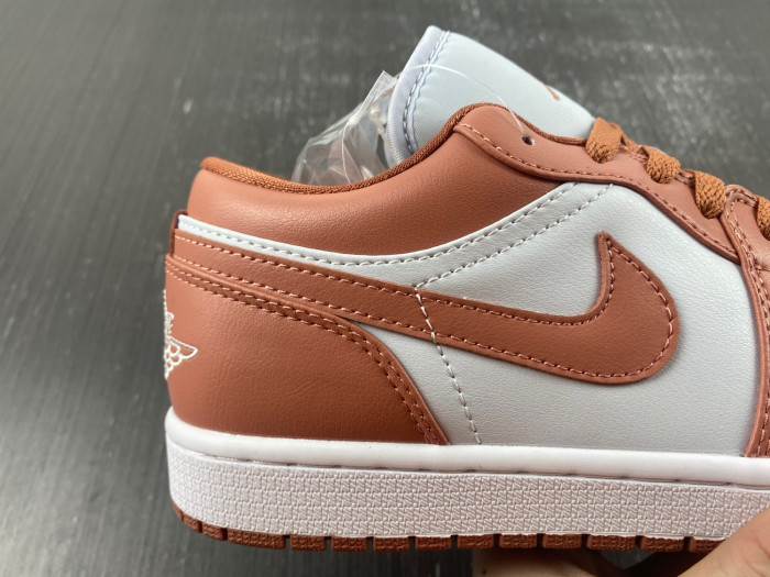 AIR JORDAN 1 LOW  DC0774-080