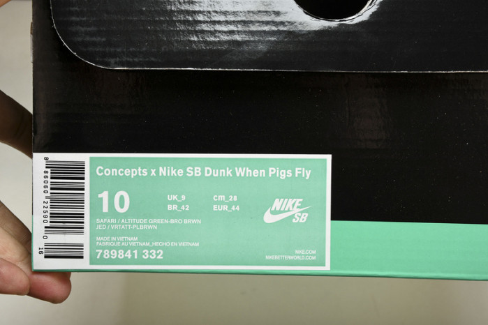 Concepts × Nike SB Dunk When Pigs Fly  789841-332
