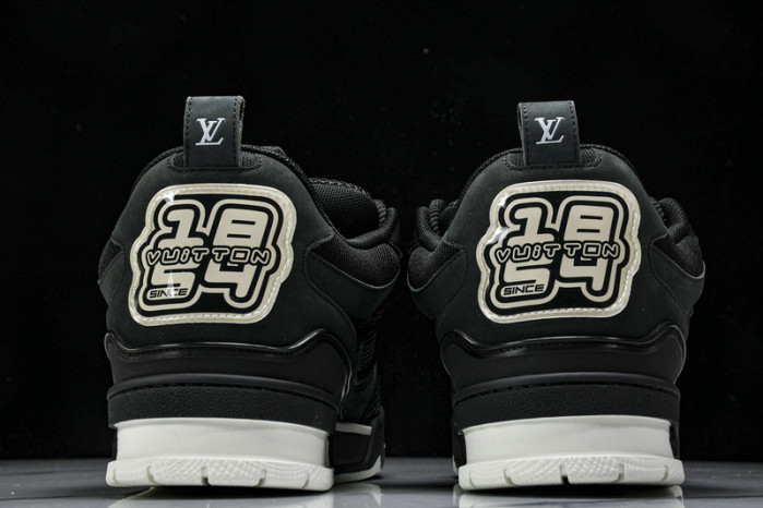 LV SNEAKER LOW 081501