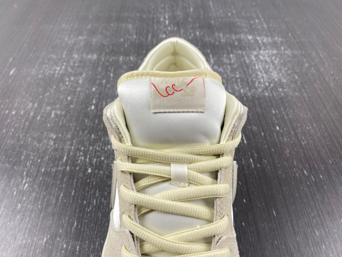 Nike SB Dunk Low 2024 WHITE/GREY/SILVER FZ5654-100