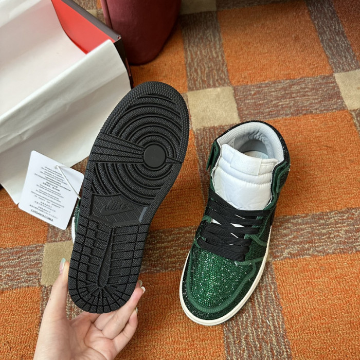 AIR JORDAN 1 RETRO AJ-13