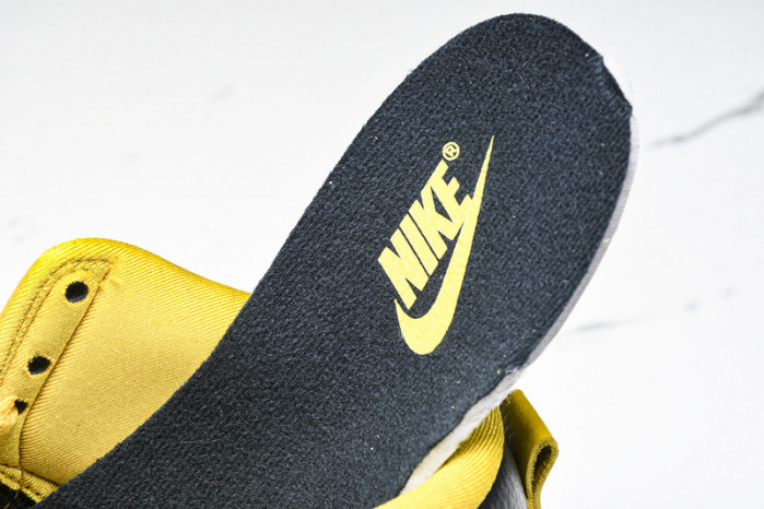 Nike  Dunk HIGH “Wu-Tang Clan”  HJ4320-001