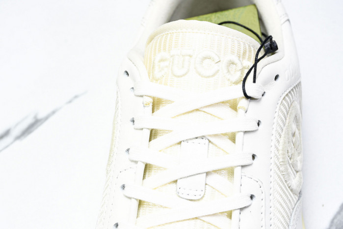 Gv*c sneaker
