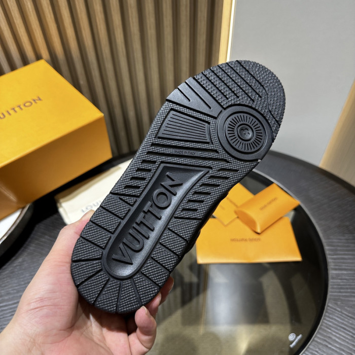 LV SNEAKER TRAINER FOR-LV327