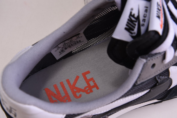Sacai Nike LDWaffle Black Anthracite White BV0073-001