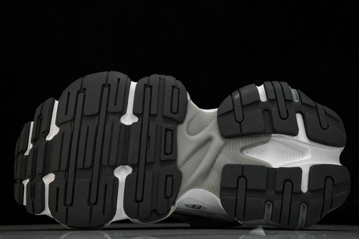 BLCG  CARGO W2MV1 9012