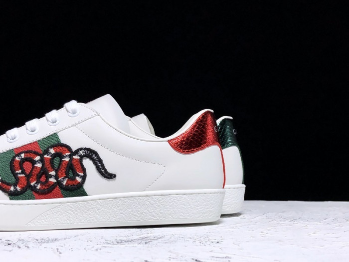 Gv*c ace embroidered low-top sneaker white with snake