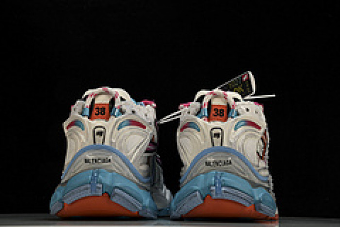 BLCG RUNNER  772774-W3RBW-2325