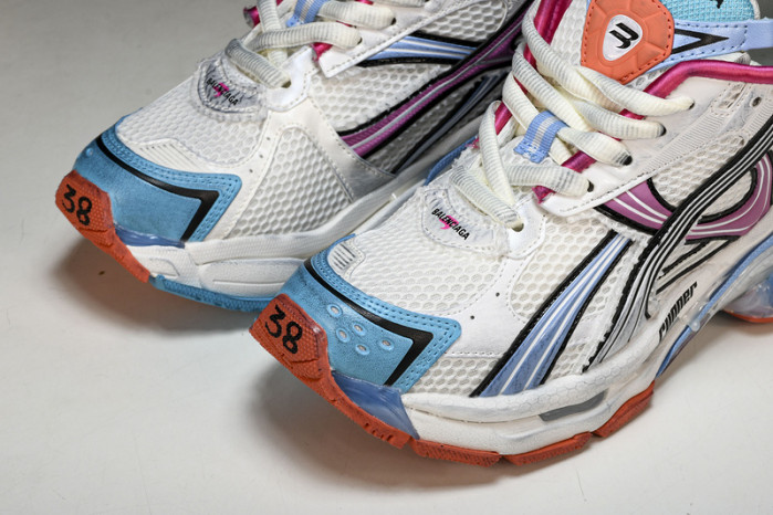 BLCG RUNNER  772774-W3RBW-2325