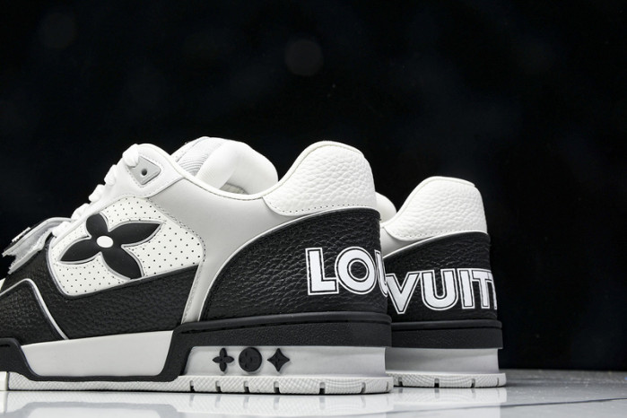LV SNEAKER TRAINER FOR-LV258