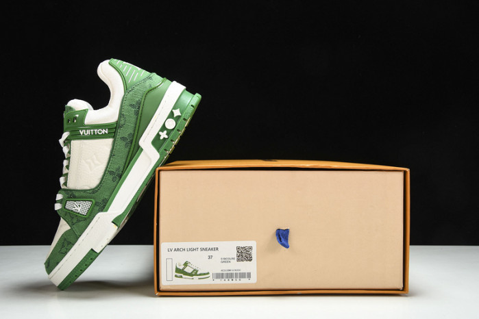 LV SNEAKER LOW YEE-003