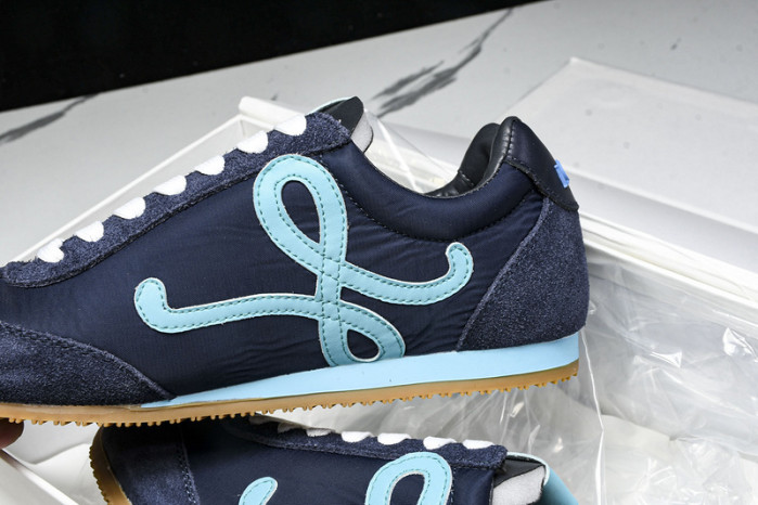 L*0ewe Ballet Runner  LW-FOR06