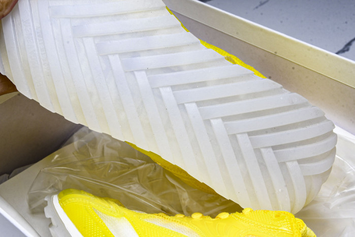 b0tt*ga Ven*ta  sneaker