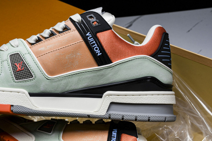 LV SNEAKER LOW FOR-LV76