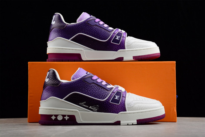 LV SNEAKER LOW YEE-017