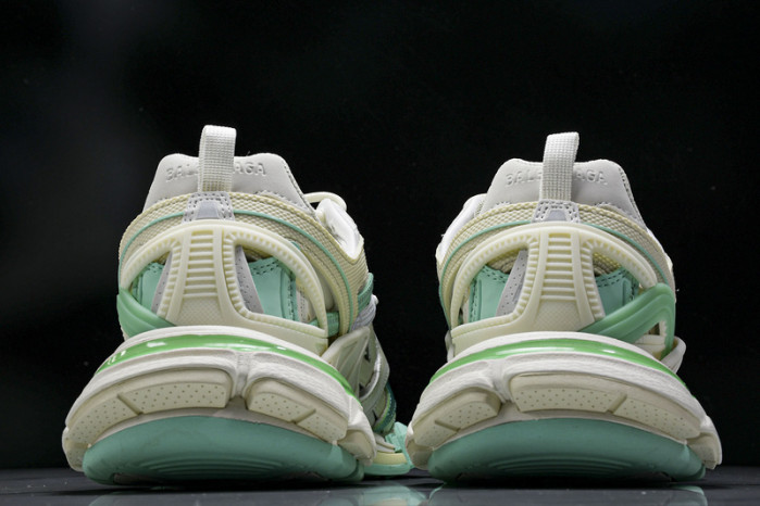 BLCG Track  2.0  W3AE2 3911