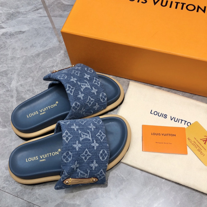 LV SLIPPERS