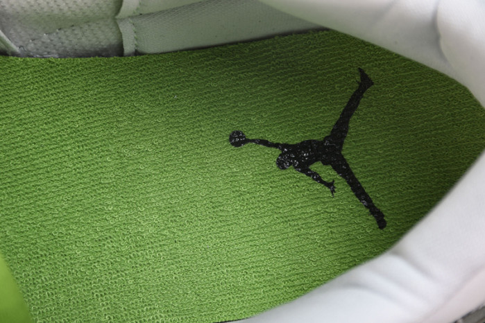 air jordan 3 retro“Ch10rophyll “ 136064-006