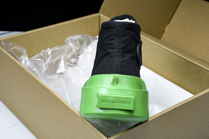 b0tt*ga Ven*ta jumbo sneaker