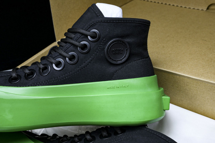 b0tt*ga Ven*ta jumbo sneaker