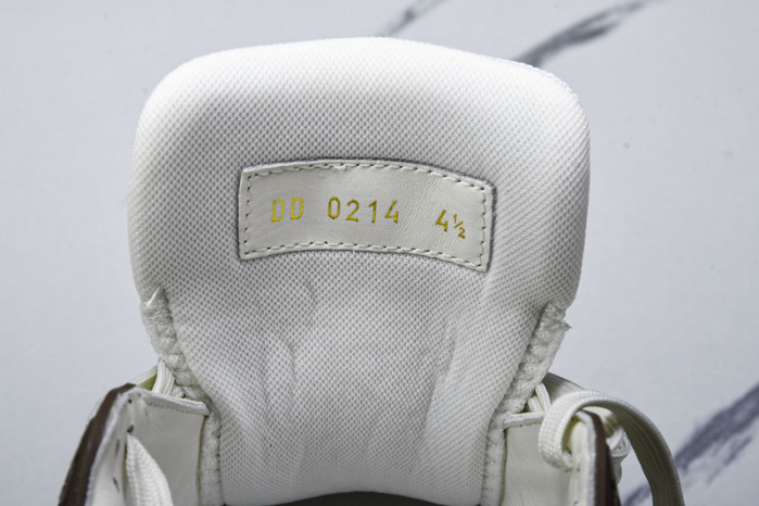 LV SNEAKER LOW FOR-LV126