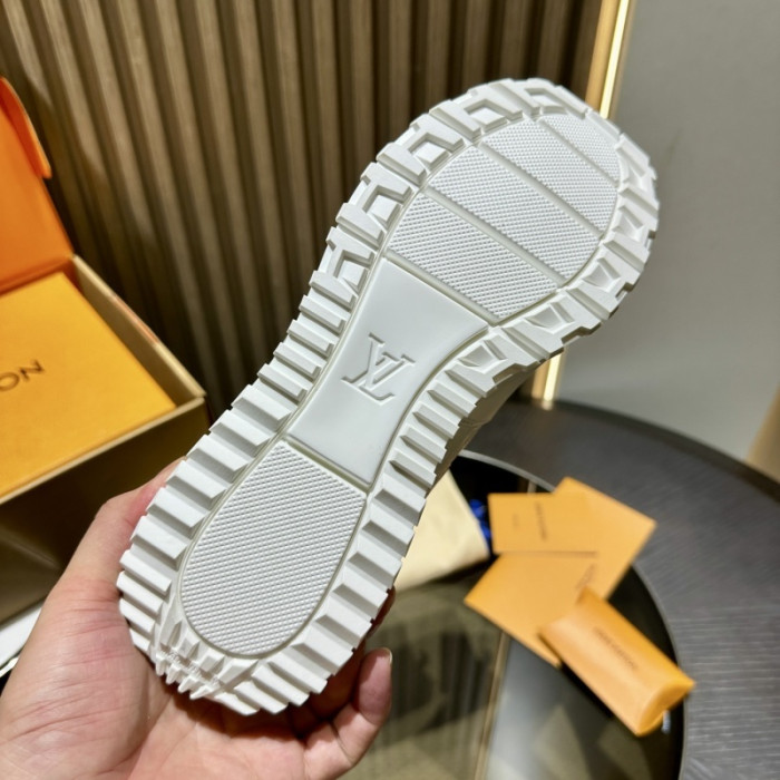 LV SNEAKER Run Away FOR-LV368
