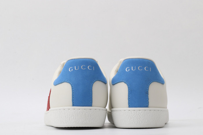 Gv*c ace embroidered low-top sneaker 431942a38g09066