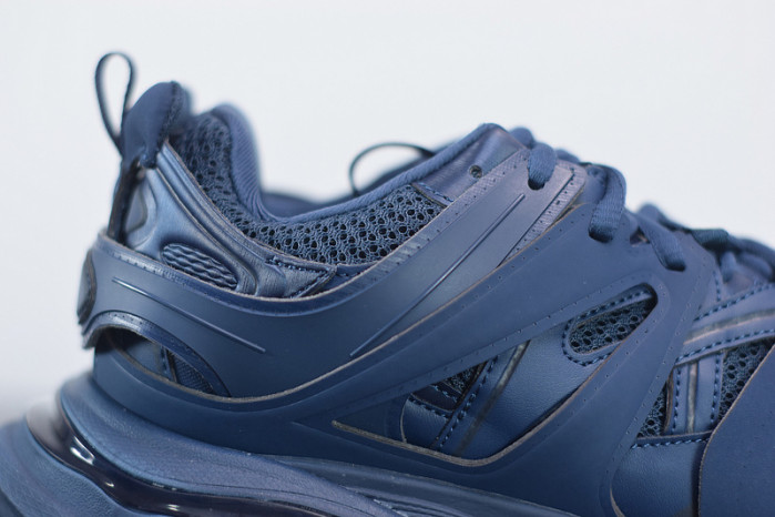 BLCG Track Trainer Dark Navy 542023 W2LA1 4107