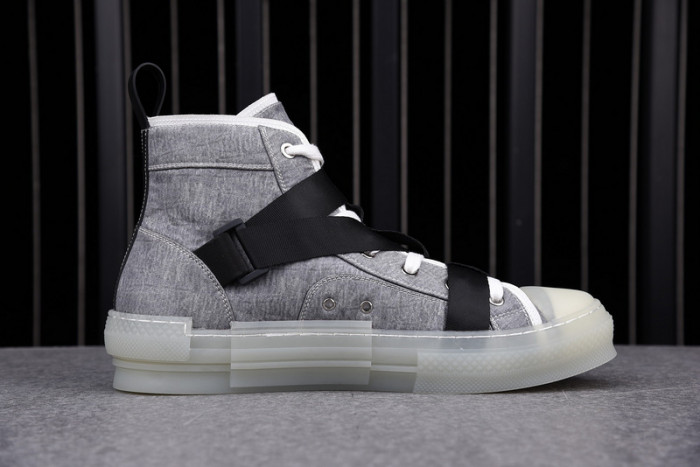 D10R B23 Oblique High Top Sneaker