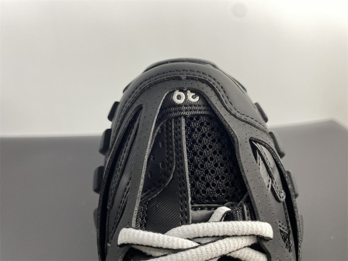 BLCG Track slides 653813 W3CP3 1000