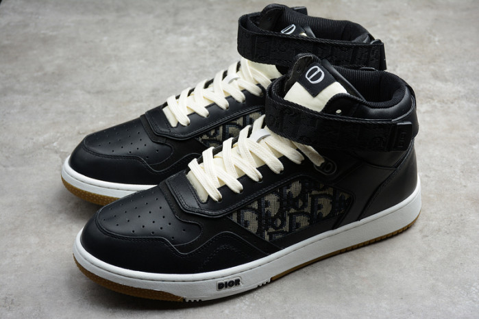 D10R B27 High Top Sneaker